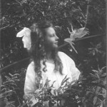 عکس سوم، فرانسیس و پری جهنده، گرفته شده در 1920